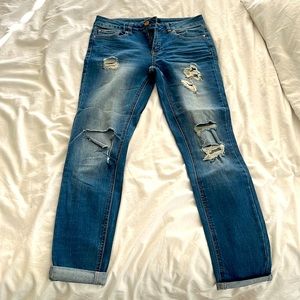 Medium wash distressed mom jeans size 6